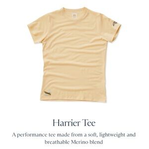 Tracksmith Harrier Tee ~ apricot ~ xsmall